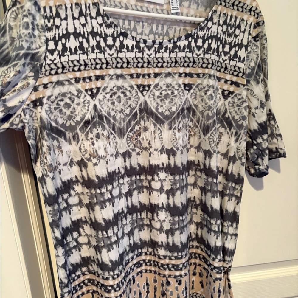 Susan Graver Gray and Cream Patterned Short Sleeve Blouse